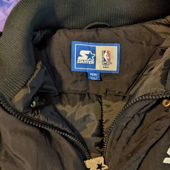 Men's Vintage 90s Toronto Raptors Jacket - Picture 5 of 5